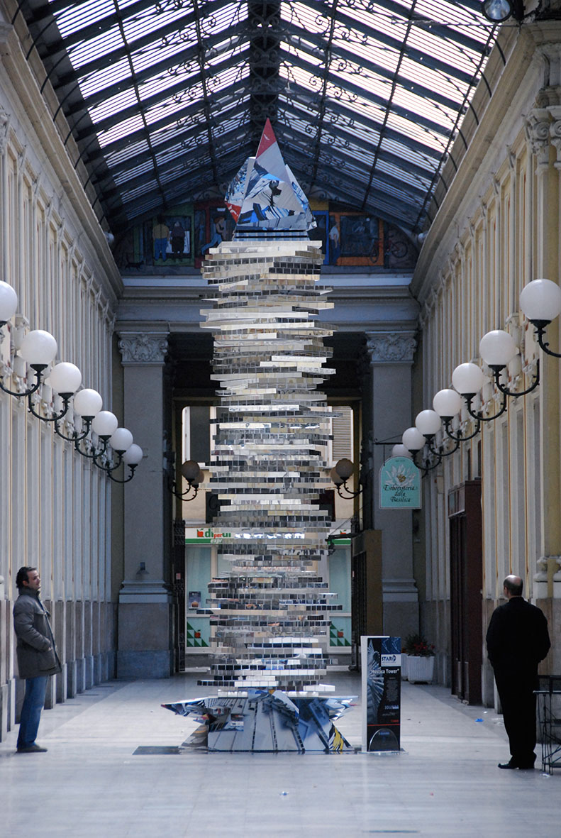 Start-T. L'arte sotte le stelle, Galleria Umberto I, Torino, 2009 →